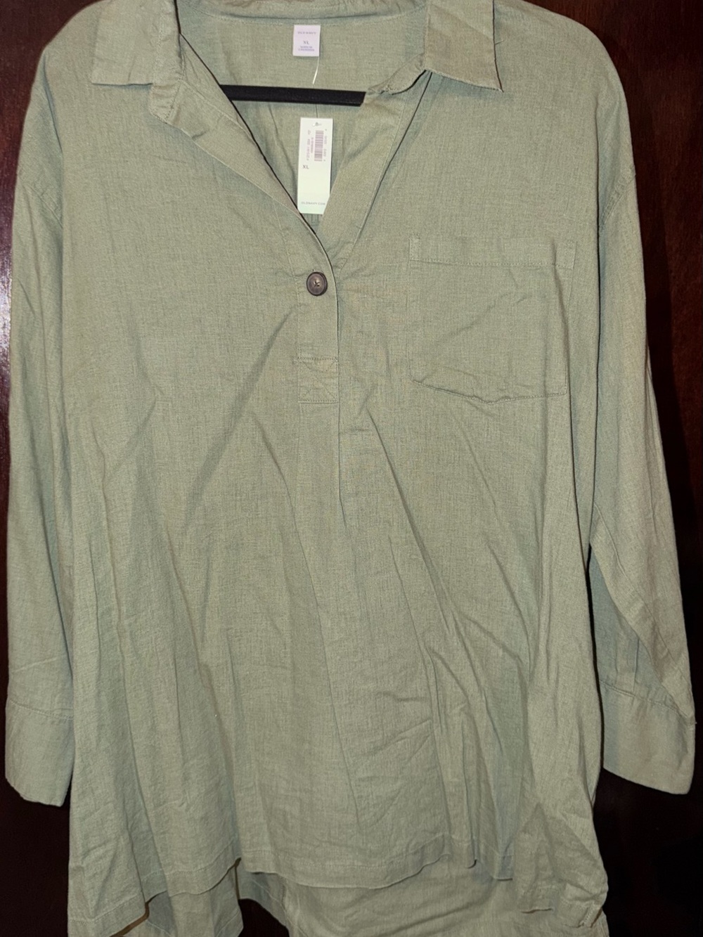 NWT Old Navy Women’s  Lightweight Sage Green Button-Front Shirt